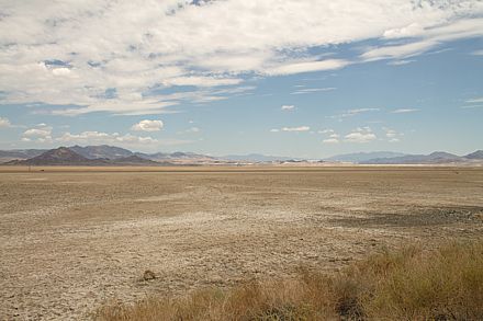 Mohave National Preserve is groot, droog, leeg en heet.