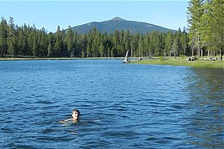 Zwemmen in Thompson reservoir in Fremont NF (Or.).
